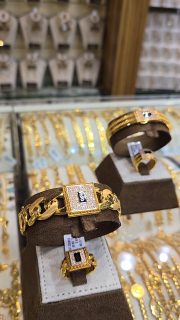 #gold #ذهب #dubai #newcollection #sharjah 
أضيفي المزيد من الجمال على اطلالتك السحرية مع هذه الأساور الذهبية من العيار 21 💎💯 الجديده بأرقى الموديلات و أحدث التشكيلات المميزة ........💎💎💎
نتمنى أن تنال اعجابكم 🤩🤩💎🤩🤩
📍Address : Sharjah _ Central market _ block 5 
For more information please send messages inbox or call us at 👇🏻
📱0564457766