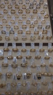 #نتميز_عندما_يتشابه_الآخرون #fashion #gold #newcollection #dubai أضيفي المزيد من الجمال على اطلالتك السحرية مع هذه الخواتم الذهبية من العيار 18 💎💯 الجديده بأرقى الموديلات و أحدث التشكيلات المميزة ........💎💎💎
نتمنى أن تنال اعجابكم 🤩🤩💎🤩🤩